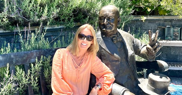 Karen with Winston Churchill statue